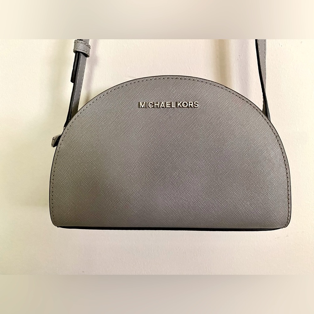 Michael Kors Gray Crossbody Bag with Structured Silhouette
